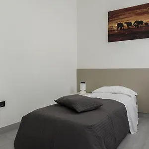 https://easy-venice-room.hotelinveneto.com